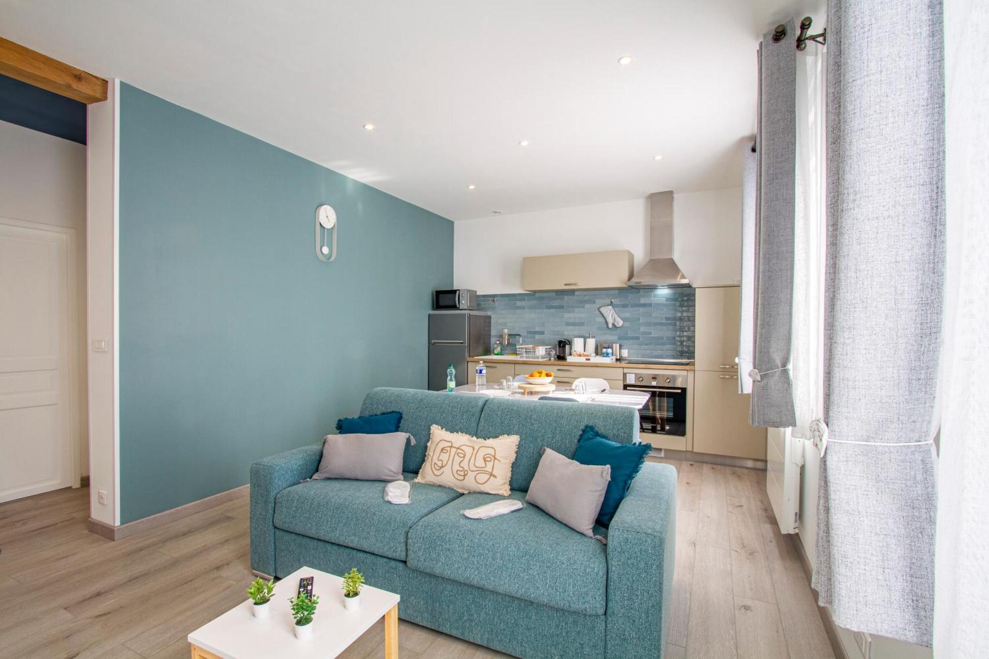Cocon D'Hiver: Cozy Retreat with Netflix & Family-Friendly Amenities Chalons-en-Champagne Exterior photo